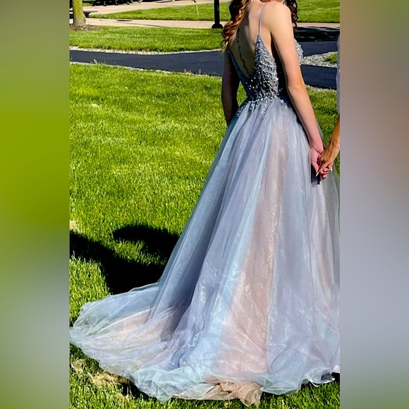 Prom dress - Picture 4 of 5